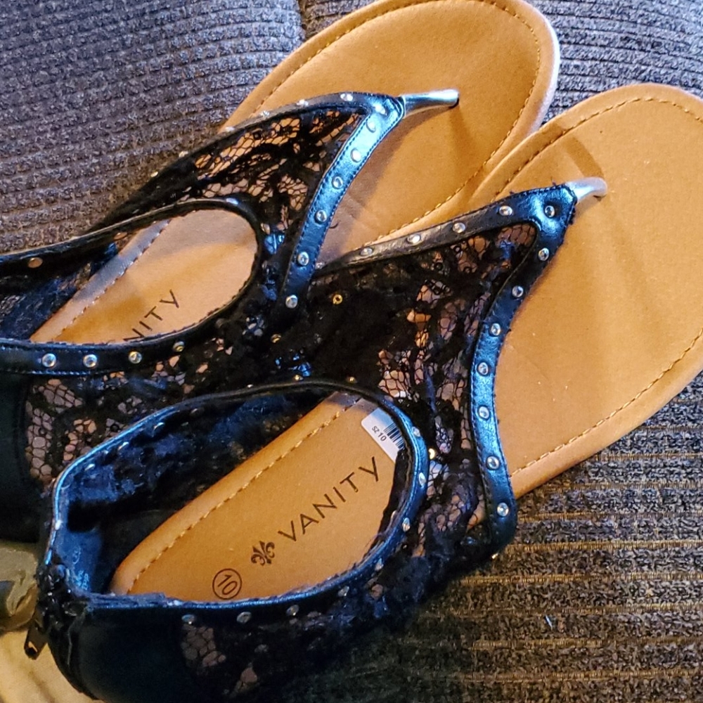 Vanity sandals